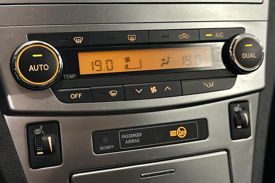 Toyota Avensis vaihtoauto