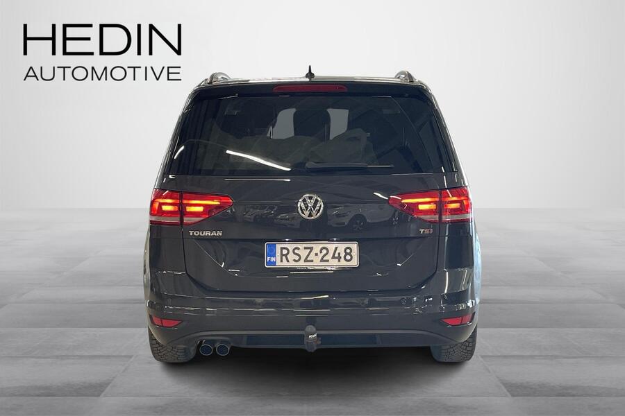 Volkswagen Touran vaihtoauto