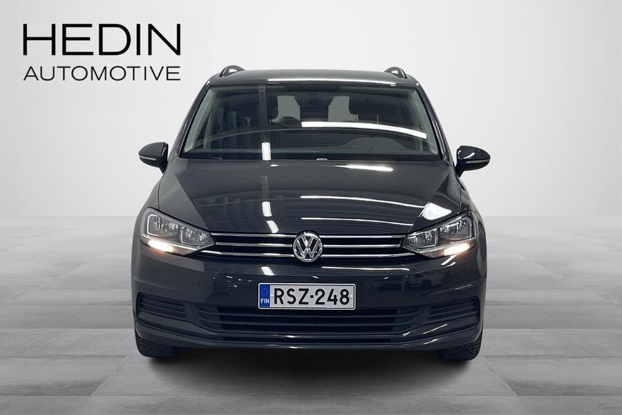 Volkswagen Touran vaihtoauto