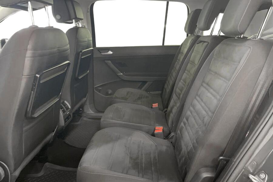 Volkswagen Touran vaihtoauto