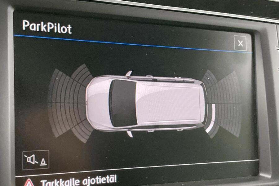 Volkswagen Touran vaihtoauto