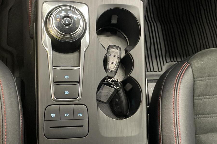 Ford Kuga vaihtoauto