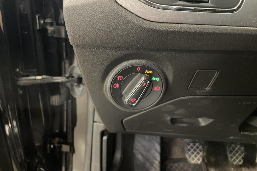 SEAT Leon ST vaihtoauto