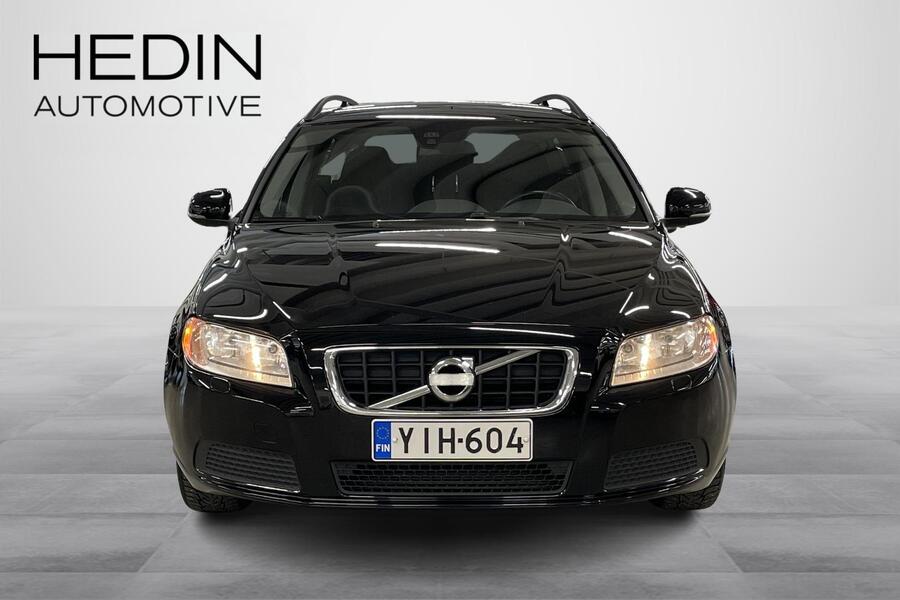 Volvo V70 vaihtoauto
