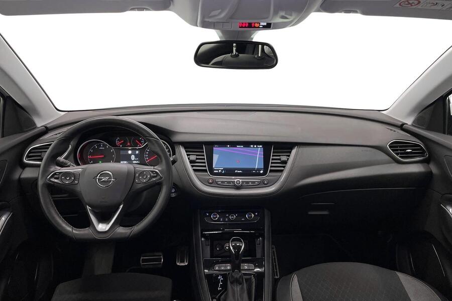 Opel Grandland X vaihtoauto