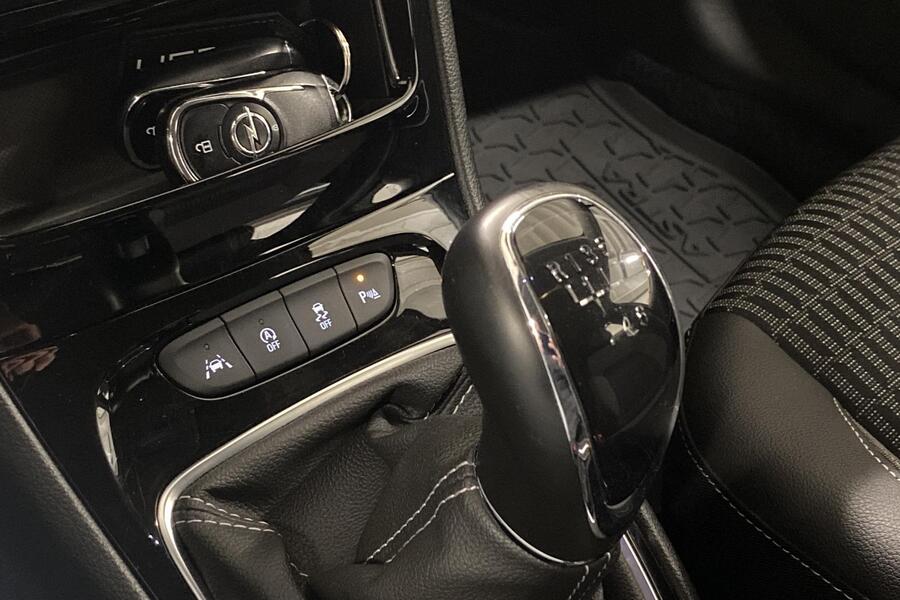 Opel Astra vaihtoauto