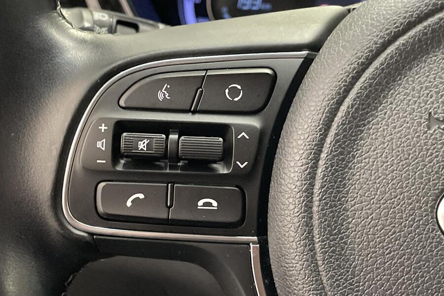 Kia Niro plug-in vaihtoauto