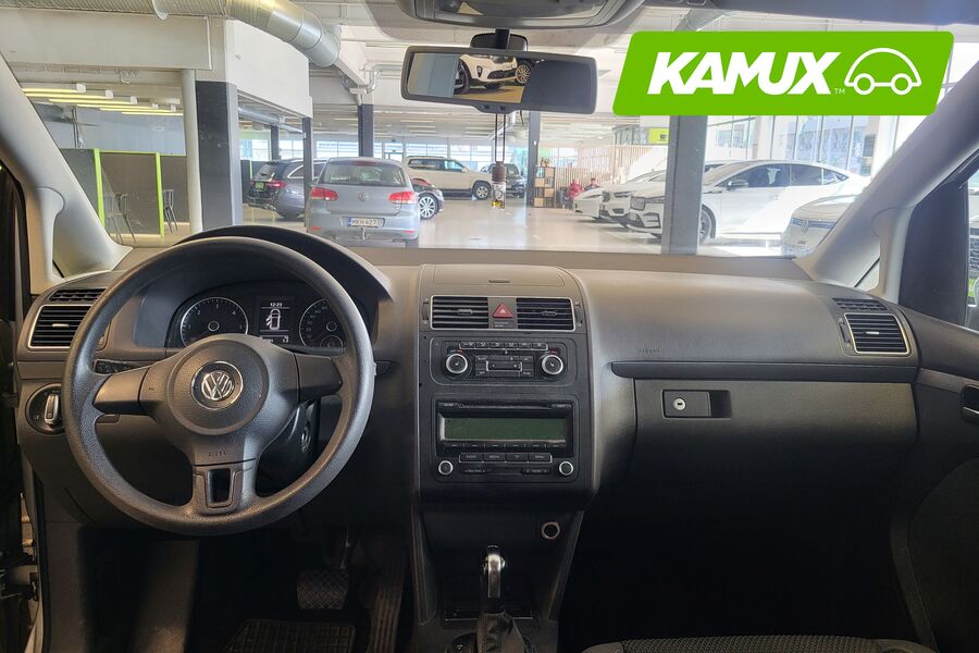 Volkswagen Touran vaihtoauto