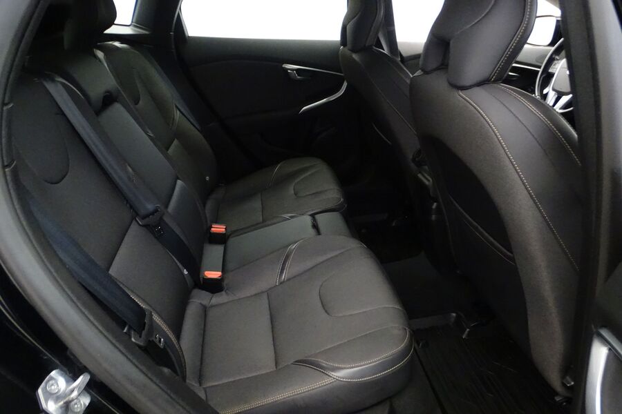 Volvo V40 Cross Country vaihtoauto