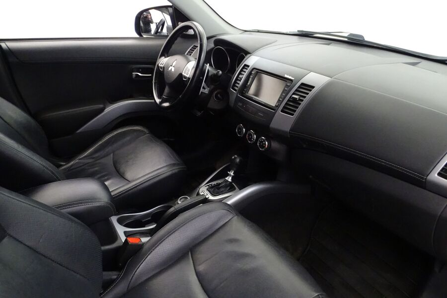 Mitsubishi Outlander vaihtoauto