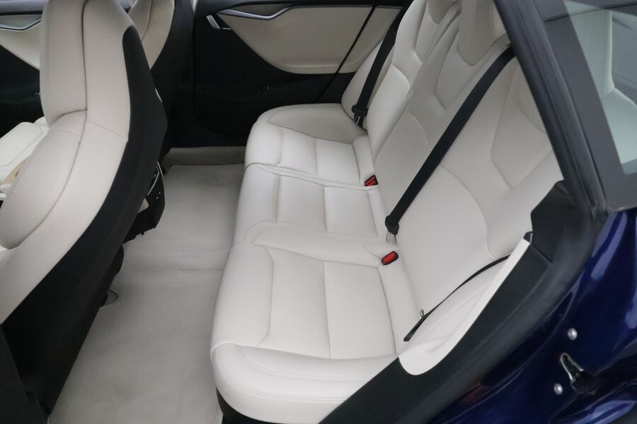 Tesla Model S vaihtoauto