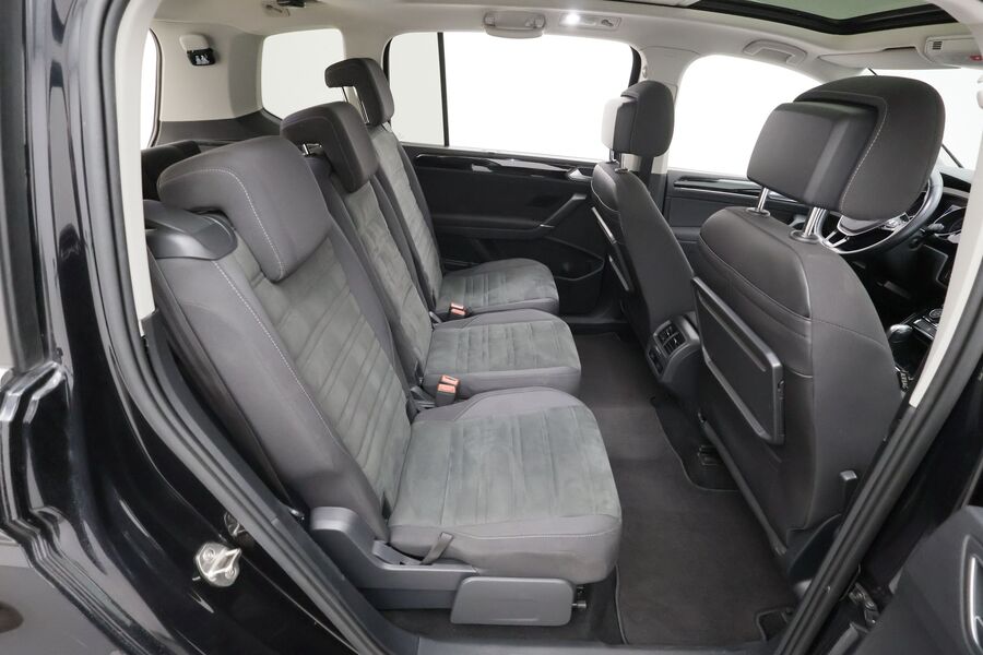 Volkswagen Touran vaihtoauto