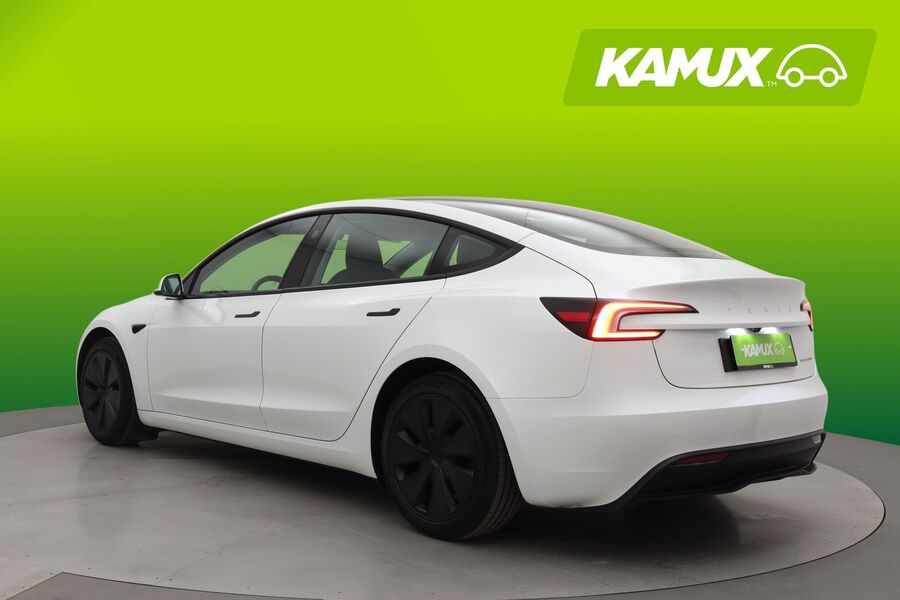 Tesla Model 3 vaihtoauto