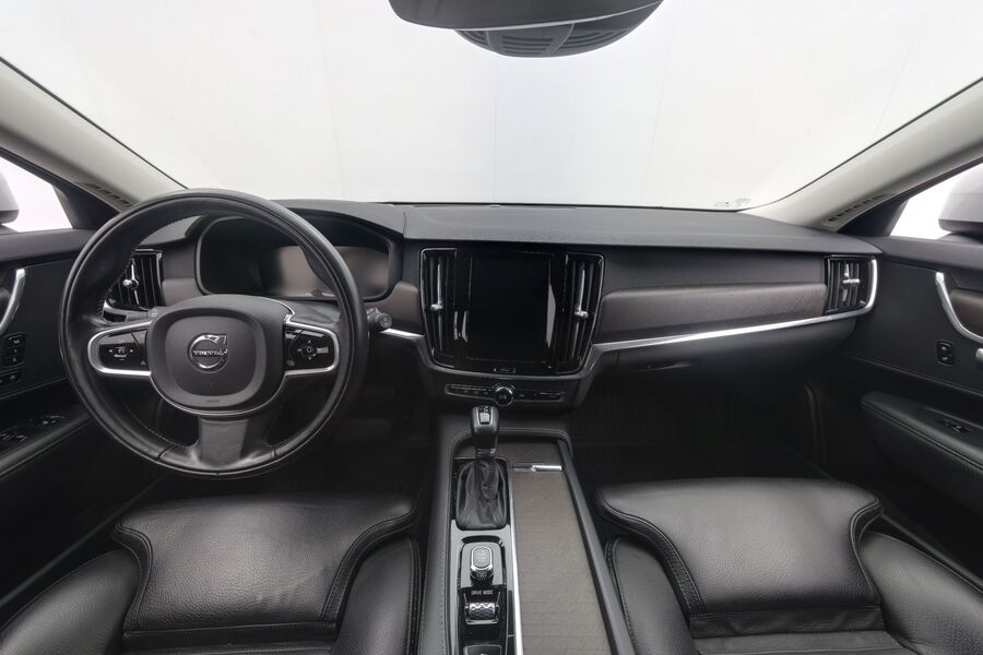 Volvo V90 Cross Country vaihtoauto