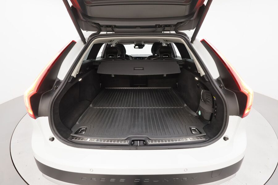 Volvo V90 Cross Country vaihtoauto