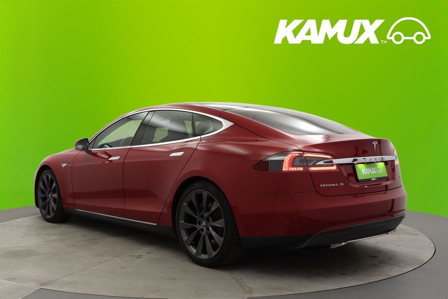 Tesla Model S vaihtoauto