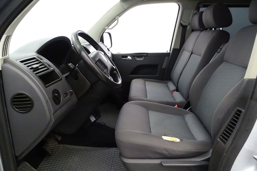 Volkswagen Caravelle vaihtoauto