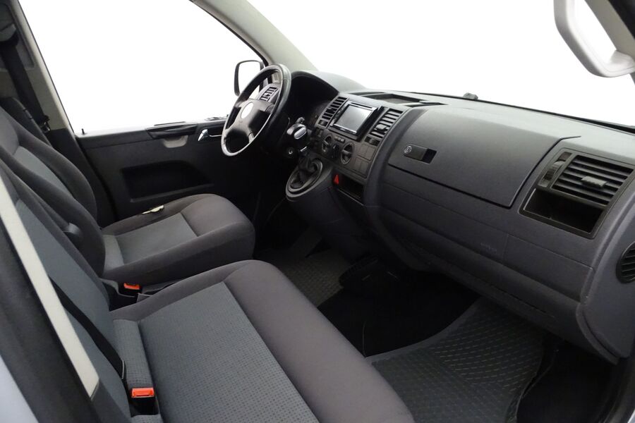 Volkswagen Caravelle vaihtoauto