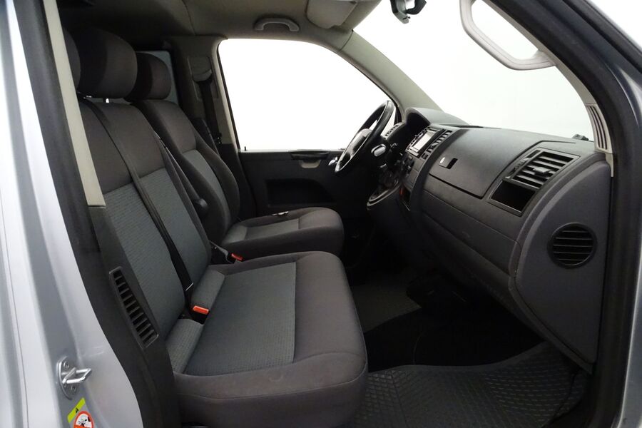 Volkswagen Caravelle vaihtoauto