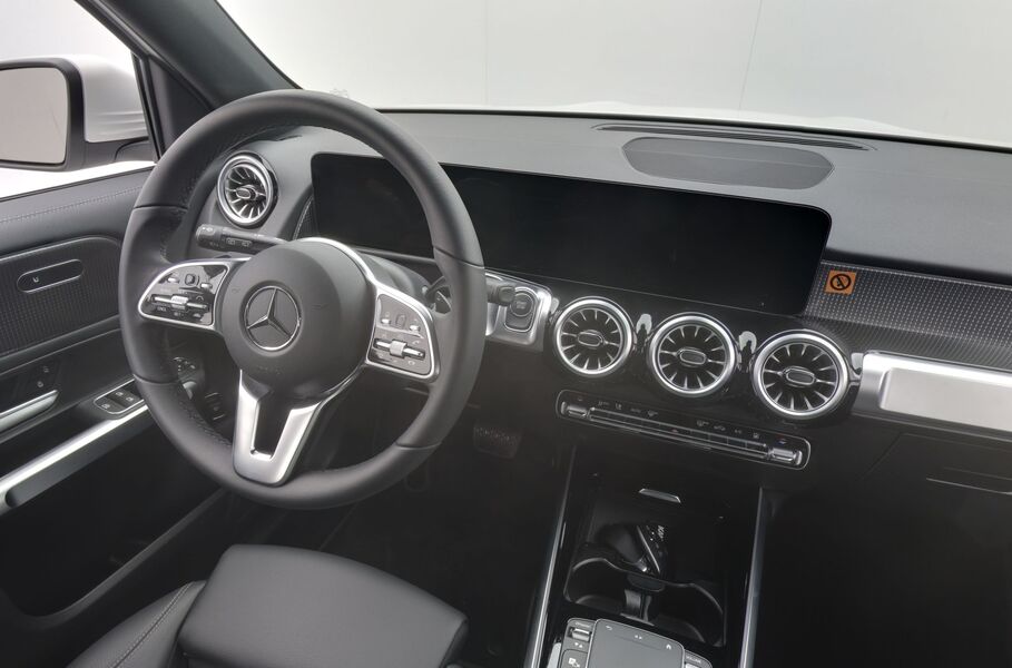 Mercedes-Benz EQB vaihtoauto