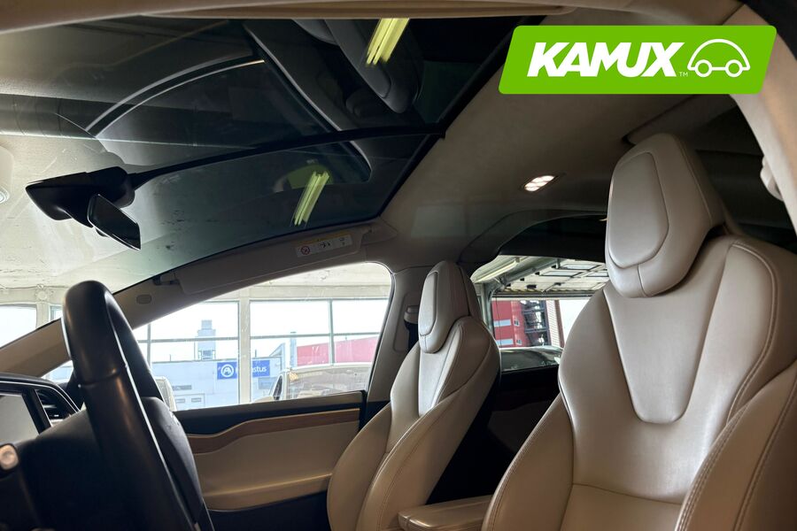 Tesla Model X vaihtoauto