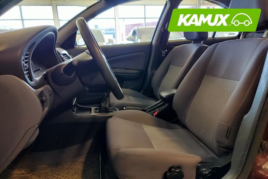 Nissan Almera vaihtoauto