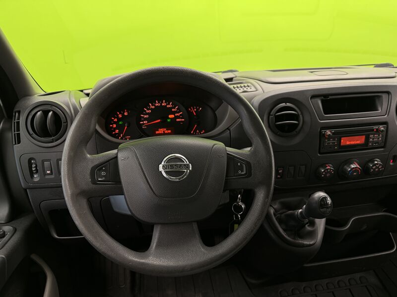 Nissan NV400 vaihtoauto