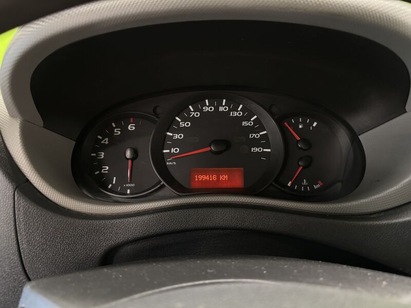 Nissan NV400 vaihtoauto