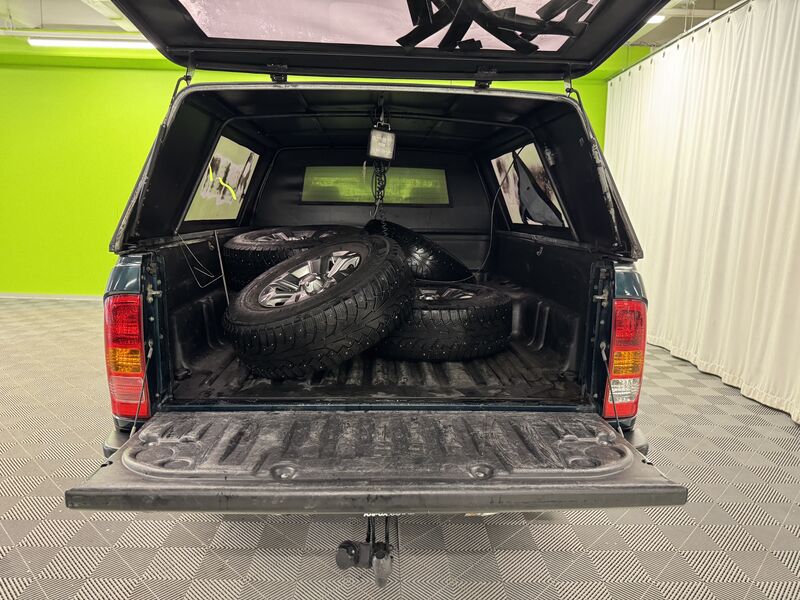 Toyota Hilux vaihtoauto