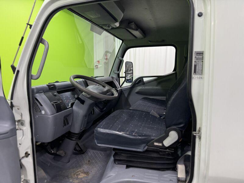 Mitsubishi Canter vaihtoauto