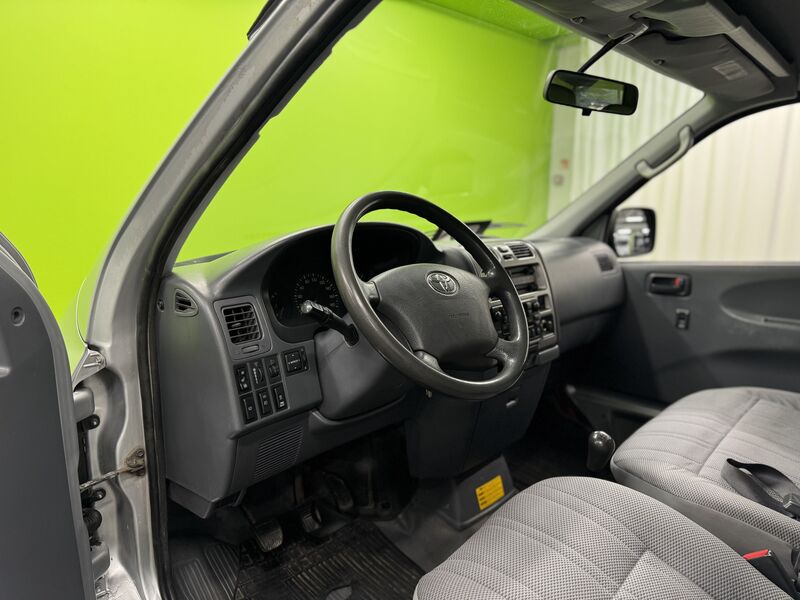 Toyota Hiace vaihtoauto