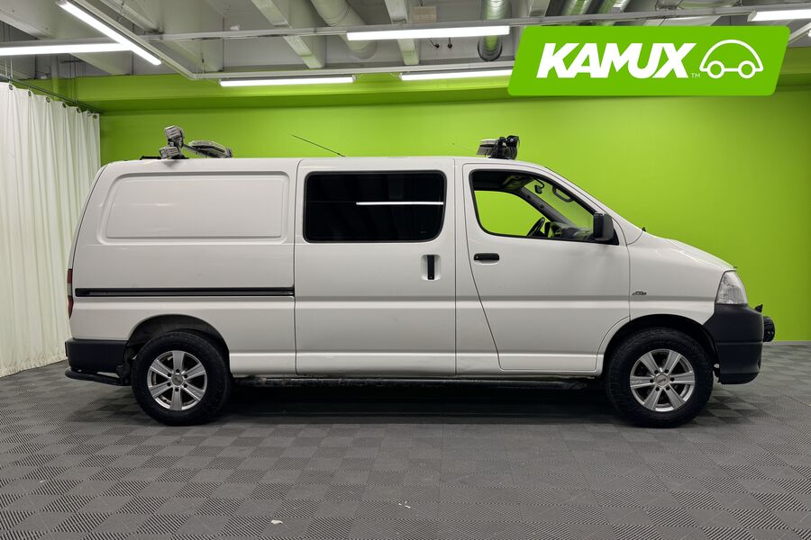 Toyota Hiace vaihtoauto