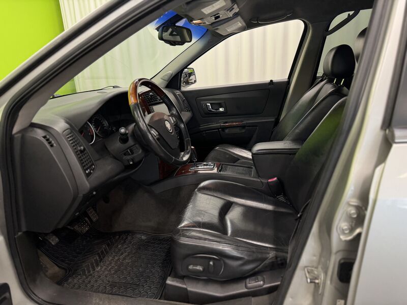 Cadillac Srx vaihtoauto