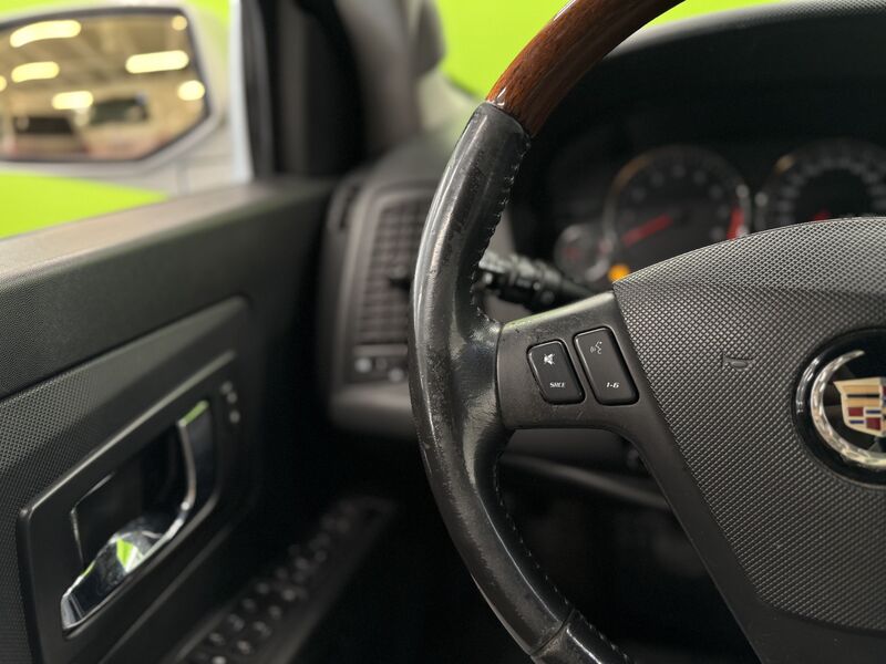 Cadillac Srx vaihtoauto