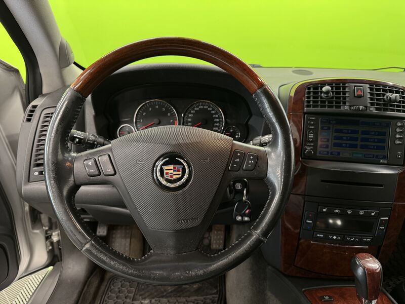 Cadillac Srx vaihtoauto