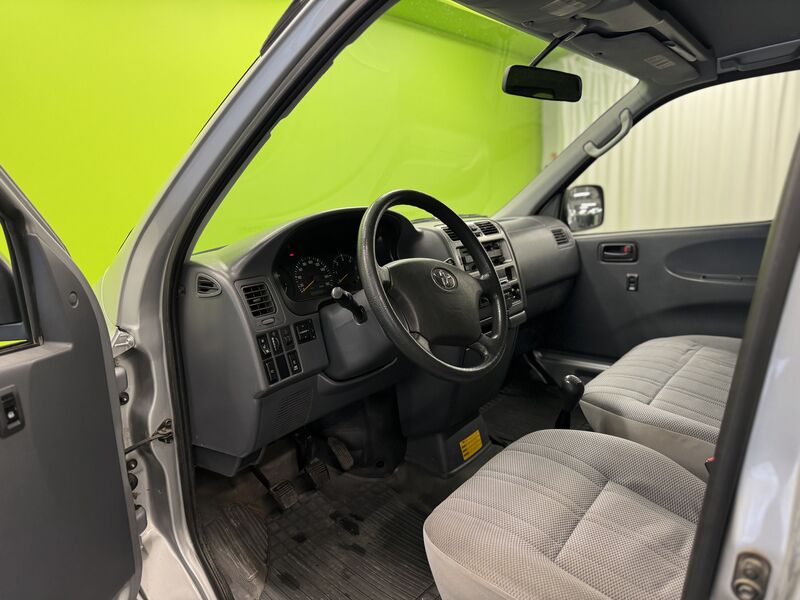 Toyota Hiace vaihtoauto