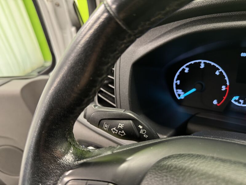 Ford Transit Custom vaihtoauto