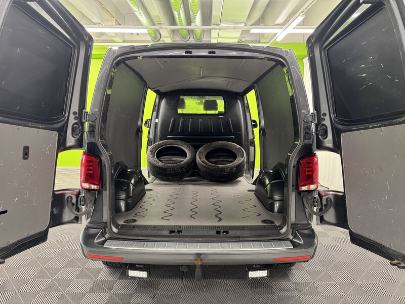 Volkswagen Transporter vaihtoauto