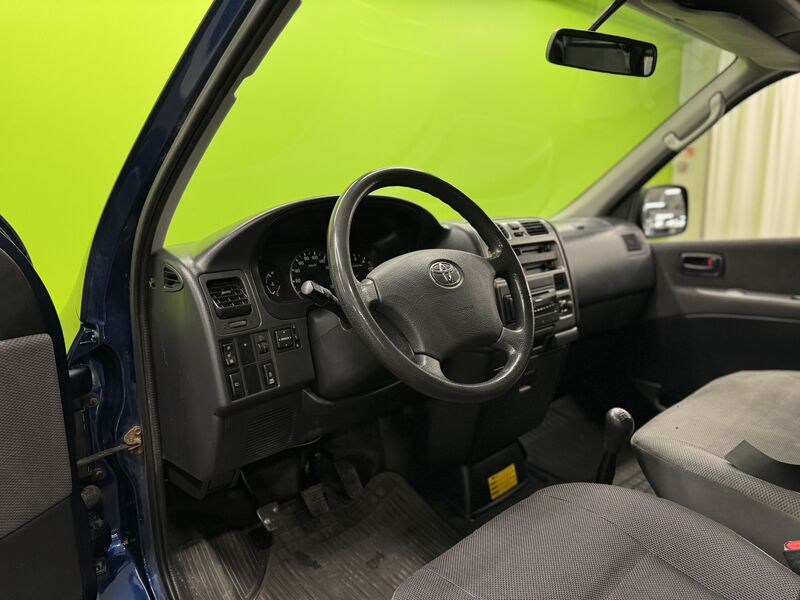 Toyota Hiace vaihtoauto