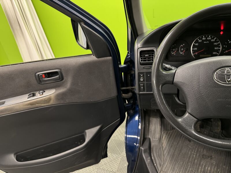 Toyota Hiace vaihtoauto