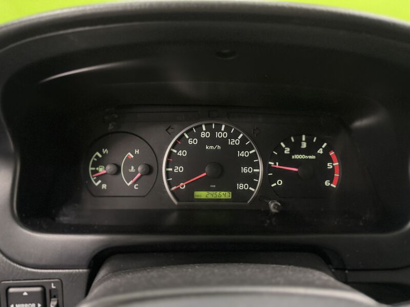 Toyota Hiace vaihtoauto