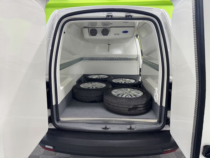 Volkswagen Caddy Maxi vaihtoauto