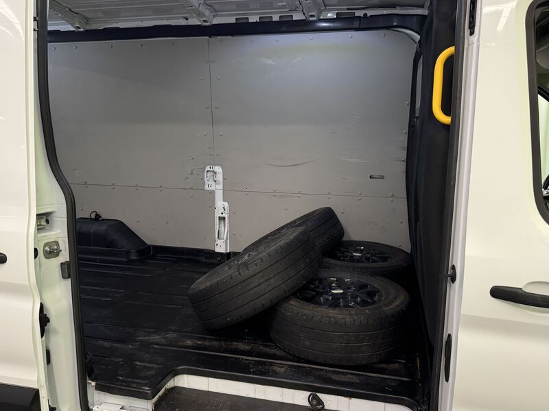 Ford Transit vaihtoauto