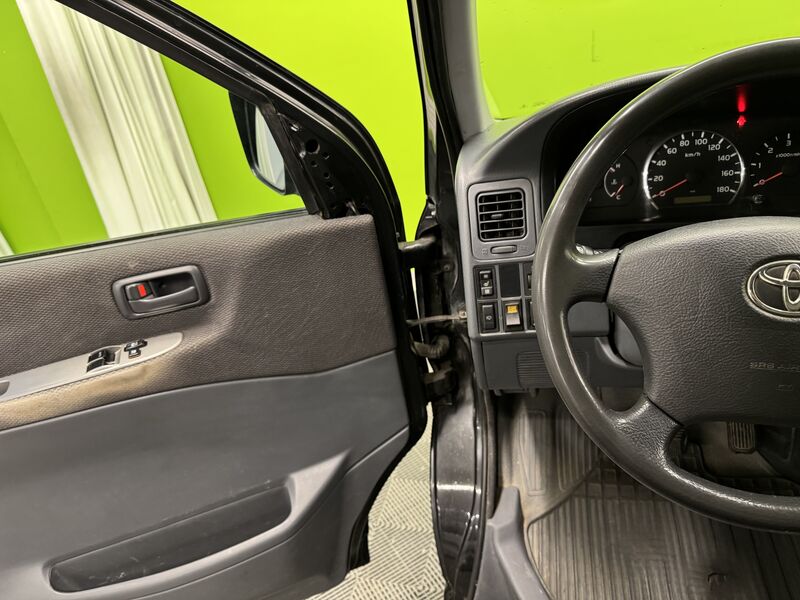 Toyota Hiace vaihtoauto