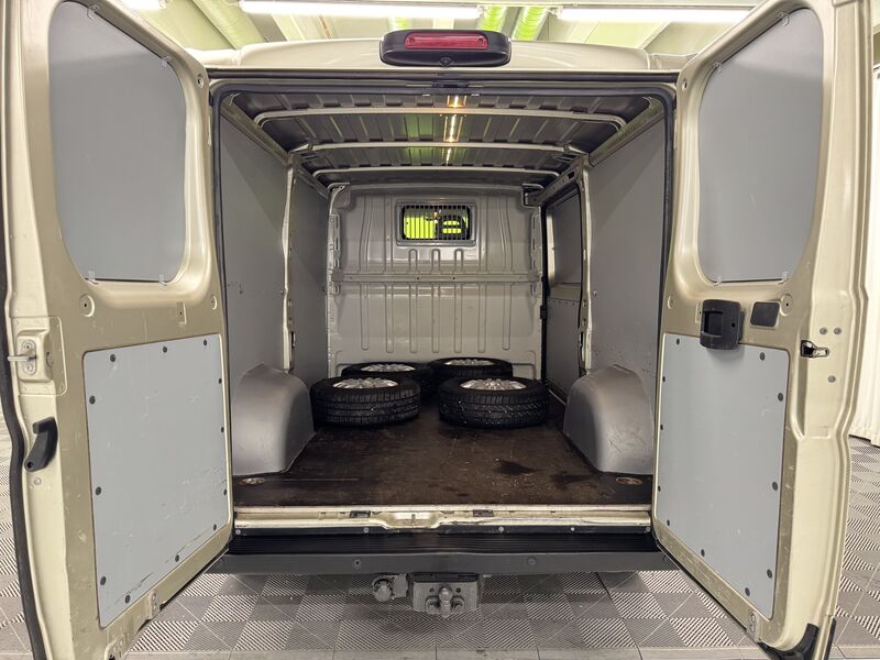 Peugeot Boxer vaihtoauto