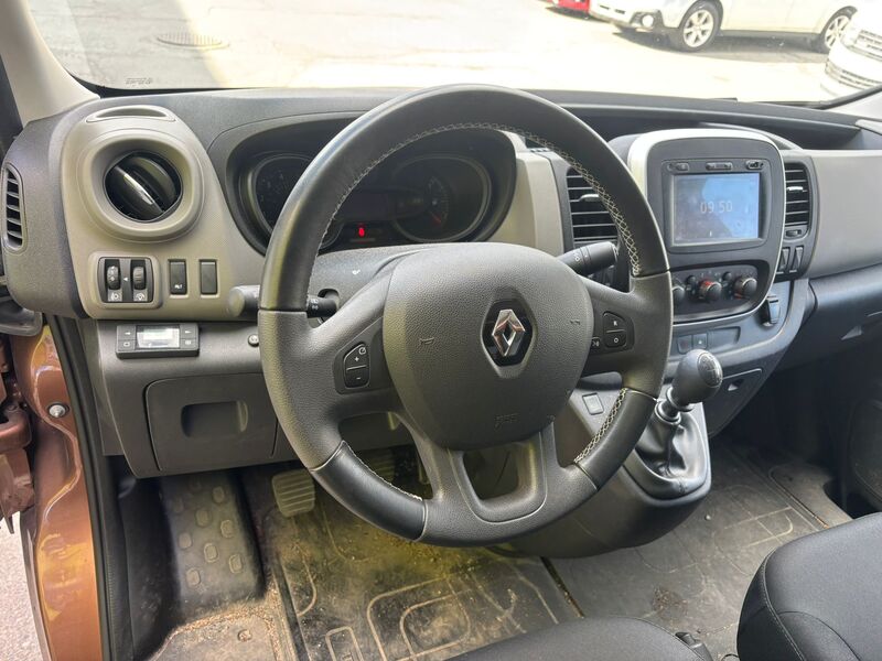 Renault Trafic vaihtoauto