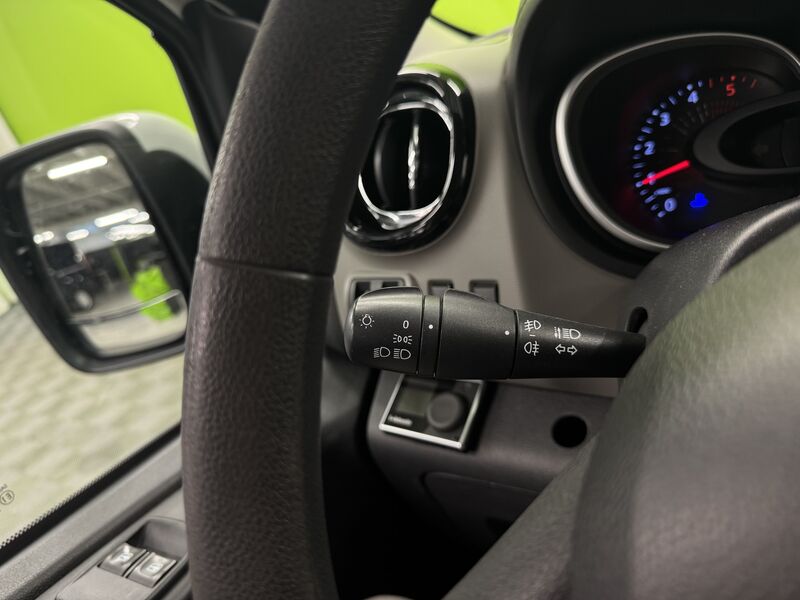 Nissan NV300 vaihtoauto