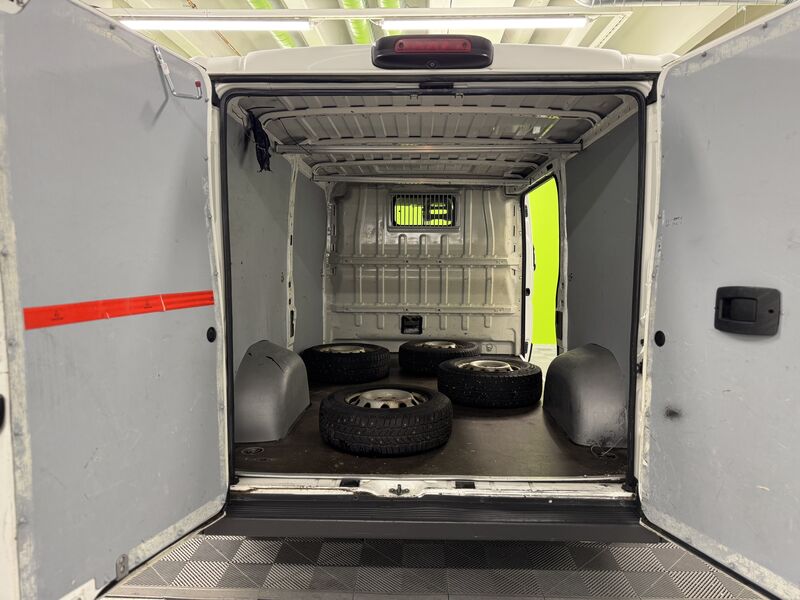 Peugeot Boxer vaihtoauto