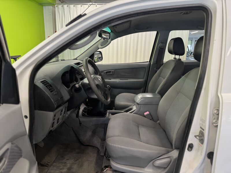 Toyota Hilux vaihtoauto