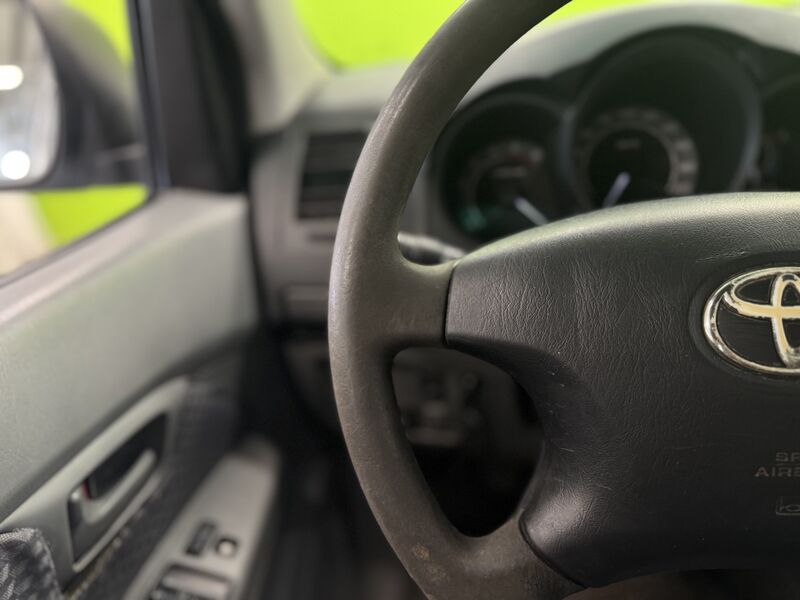 Toyota Hilux vaihtoauto